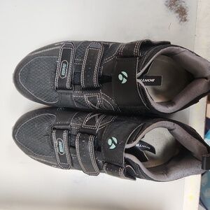 Women Spin shoes size 8 1/2 by Bontrager style inform